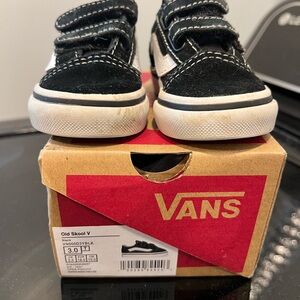 Vans Black and White Low-Top Sneakers with Velcro Straps